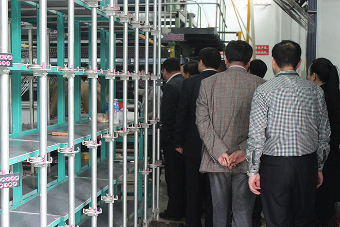 經(jīng)編車(chē)間